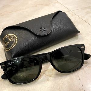 Ray-Ban Black sunglasses
